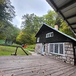 Horska V Srdci Kremnickych Hor Chalet *