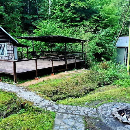 Horska V Srdci Kremnickych Hor Horská chata *